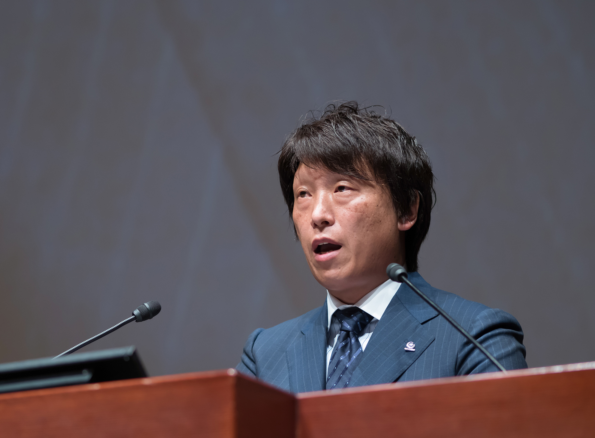 松山 幸右
